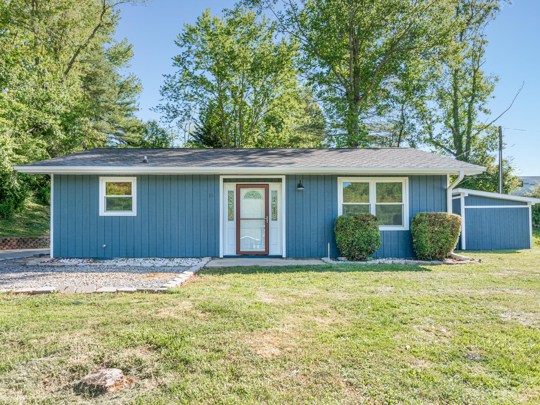 15 Windwood Drive Candler NC 28715