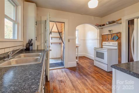 155 Sulphur Springs Road Asheville NC 28806