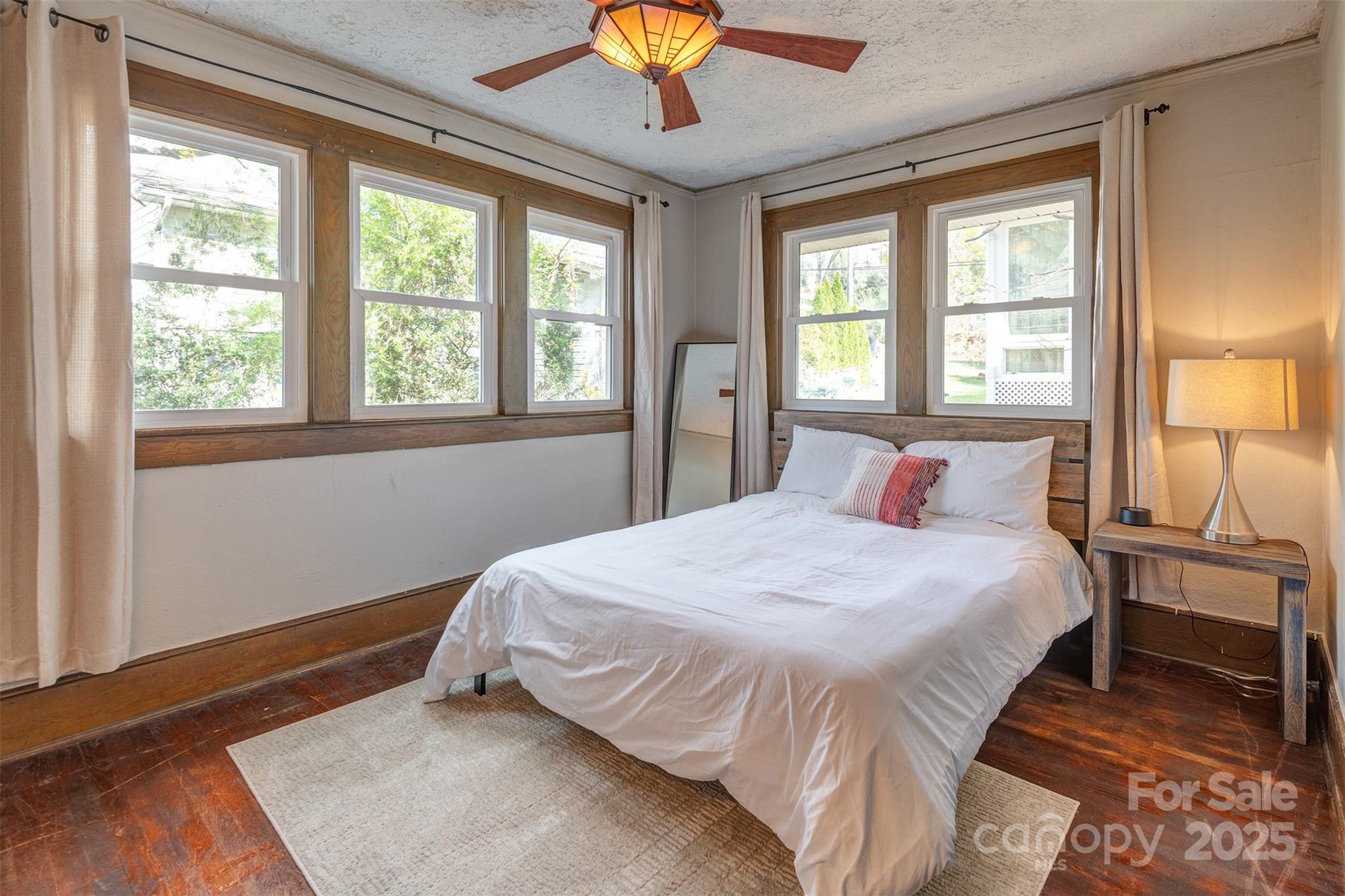 155 Sulphur Springs Road Asheville NC 28806