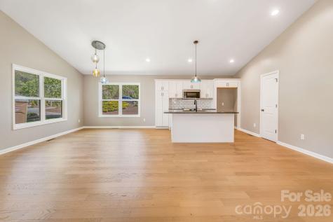 1196 Crabtree Road Waynesville NC 28785