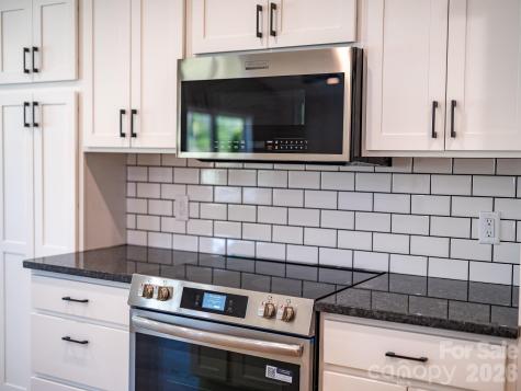 1196 Crabtree Road Waynesville NC 28785