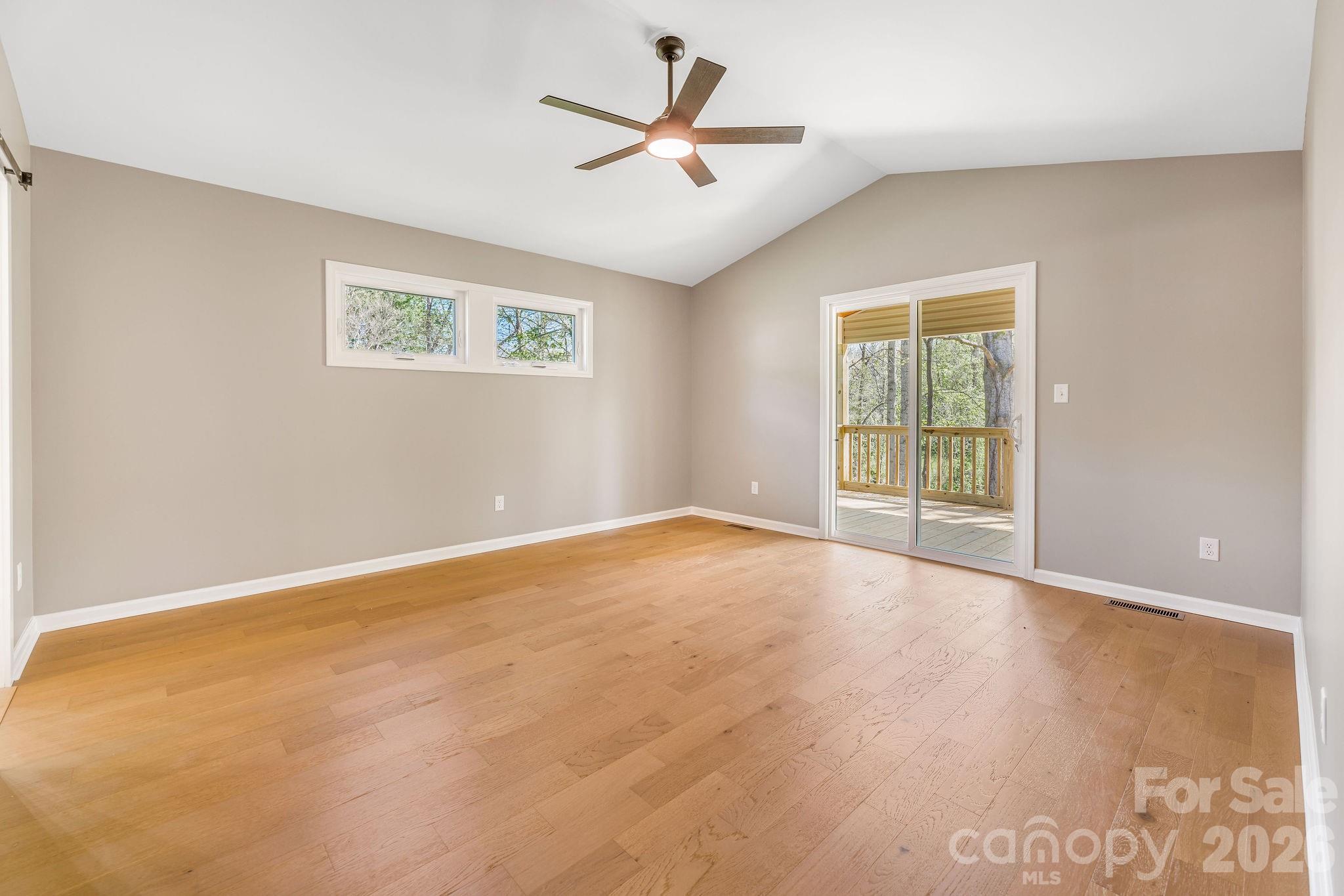 1196 Crabtree Road Waynesville NC 28785