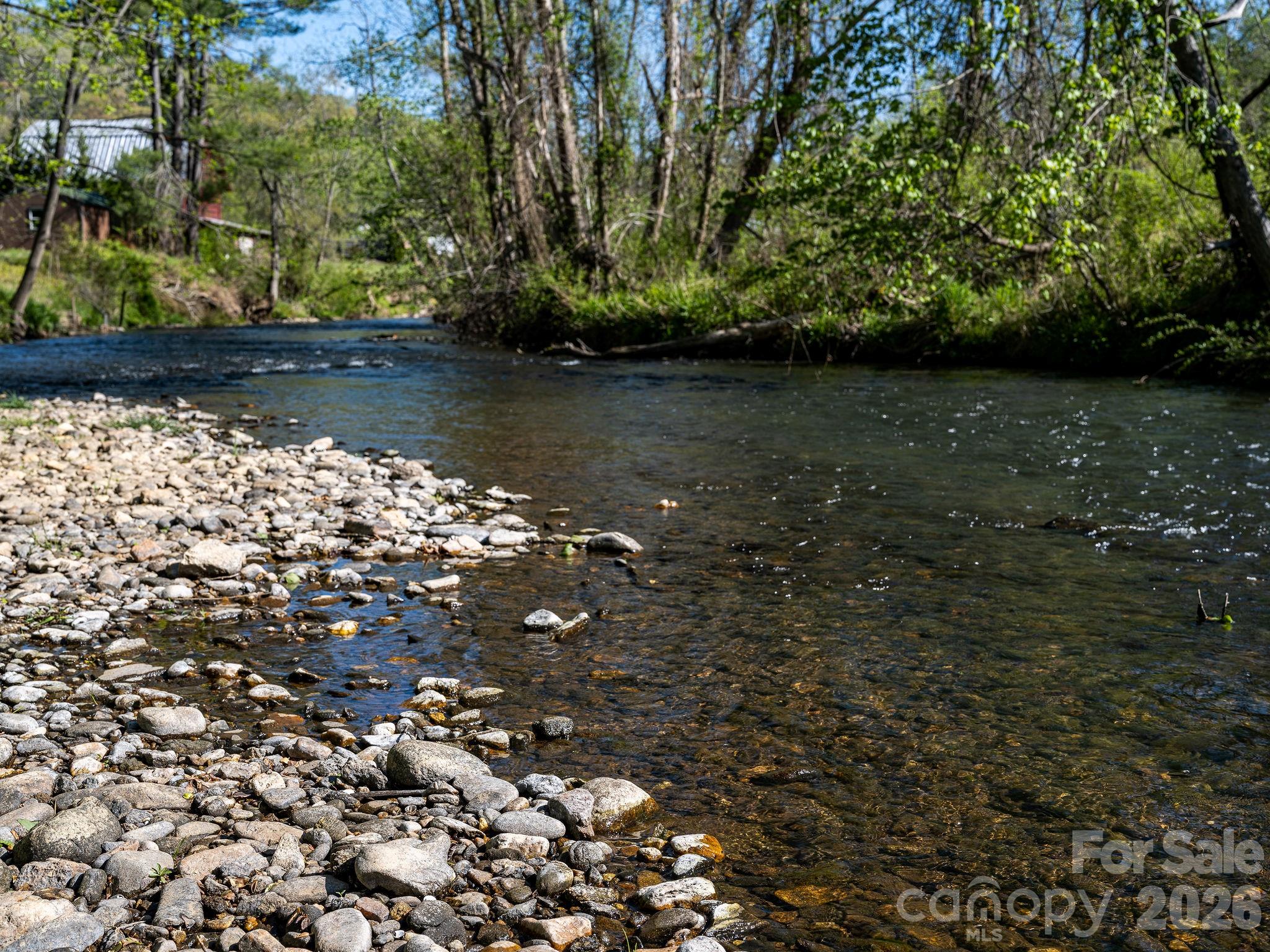 1196 Crabtree Road Waynesville NC 28785