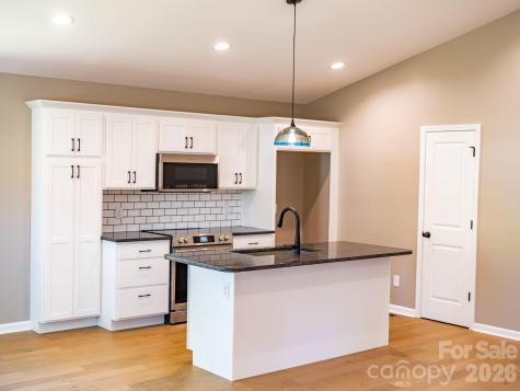 1196 Crabtree Road Waynesville NC 28785