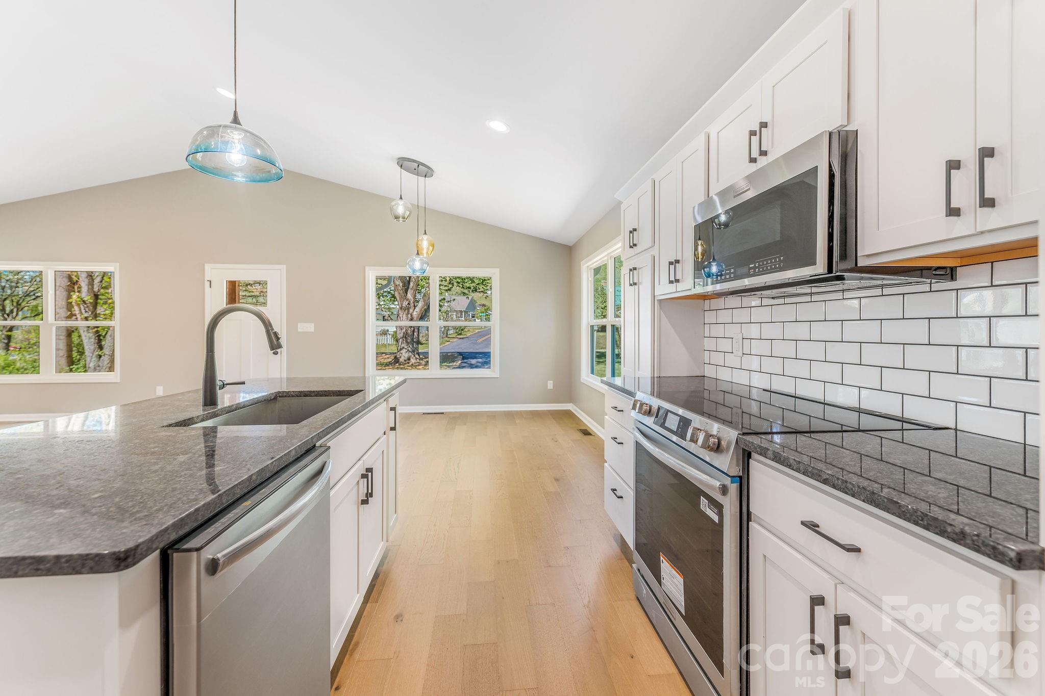 1196 Crabtree Road Waynesville NC 28785