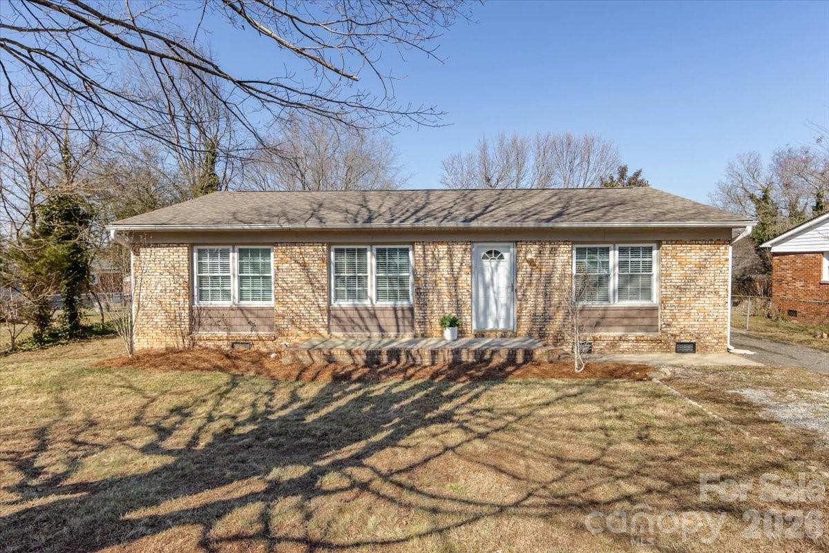406 Robinson Clemmer Road Dallas NC 28034