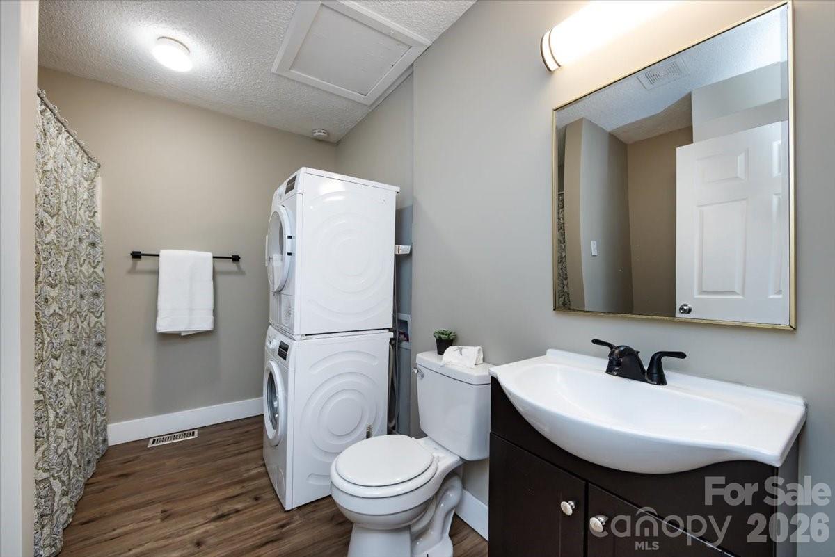 406 Robinson Clemmer Road Dallas NC 28034
