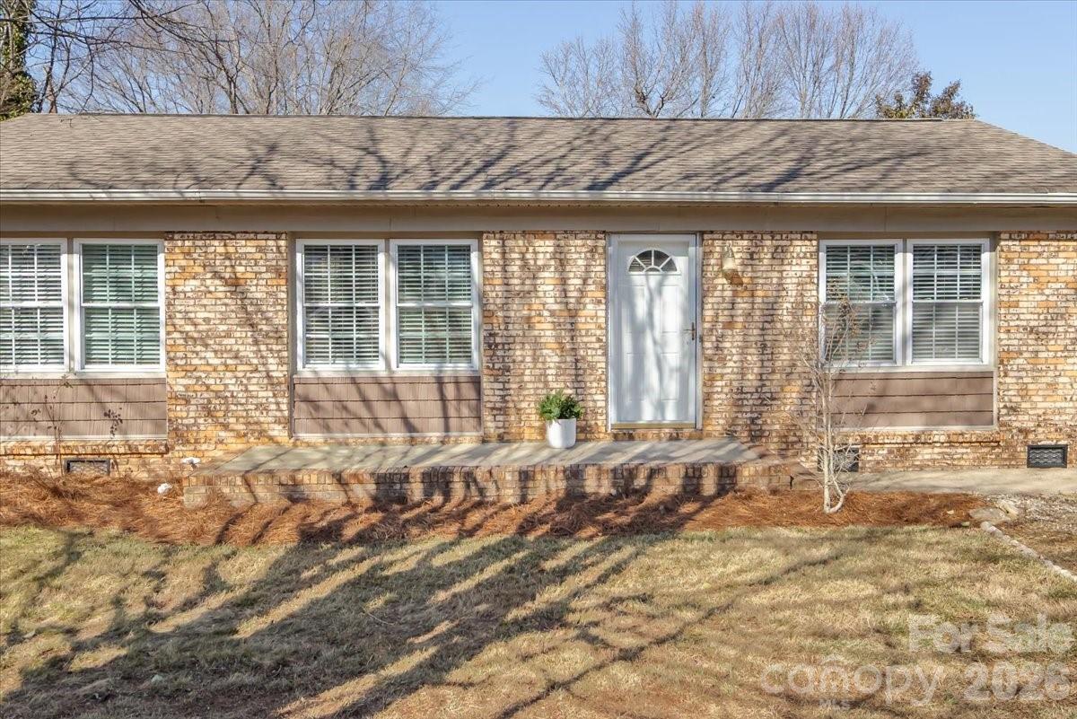 406 Robinson Clemmer Road Dallas NC 28034