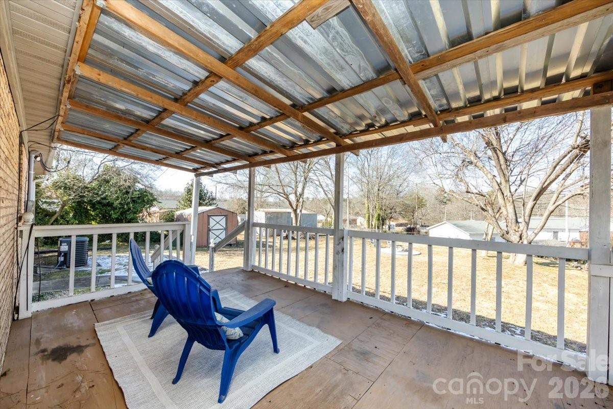 406 Robinson Clemmer Road Dallas NC 28034