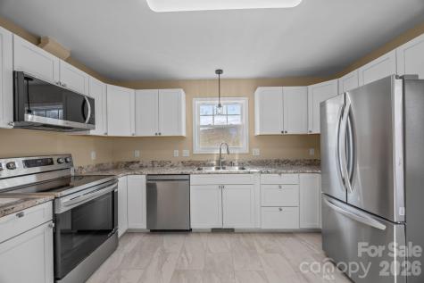 25 Byrd Road Black Mountain NC 28711