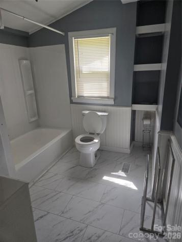 207 S Caldwell Avenue Newton NC 28658
