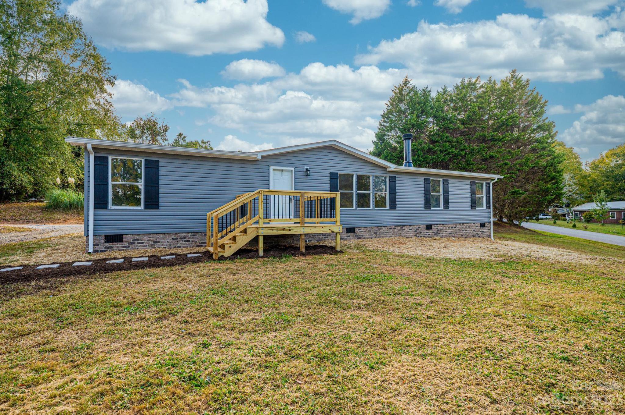 1454 Goat Farm Street Hickory NC 28601