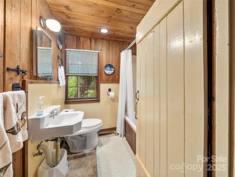 435 Upper Laurel Drive Laurel Park NC 28739