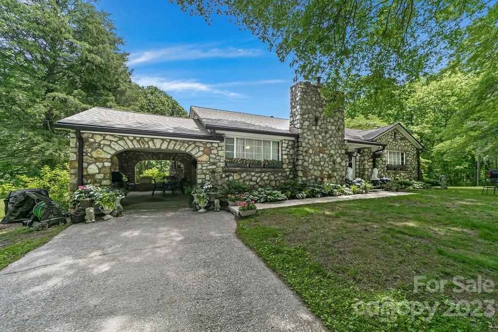 5 Hilton Drive Brevard NC 28712