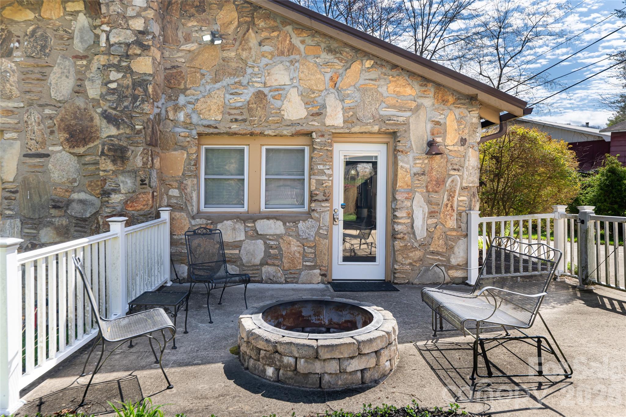 86 Rolling Hills Road Canton NC 28716