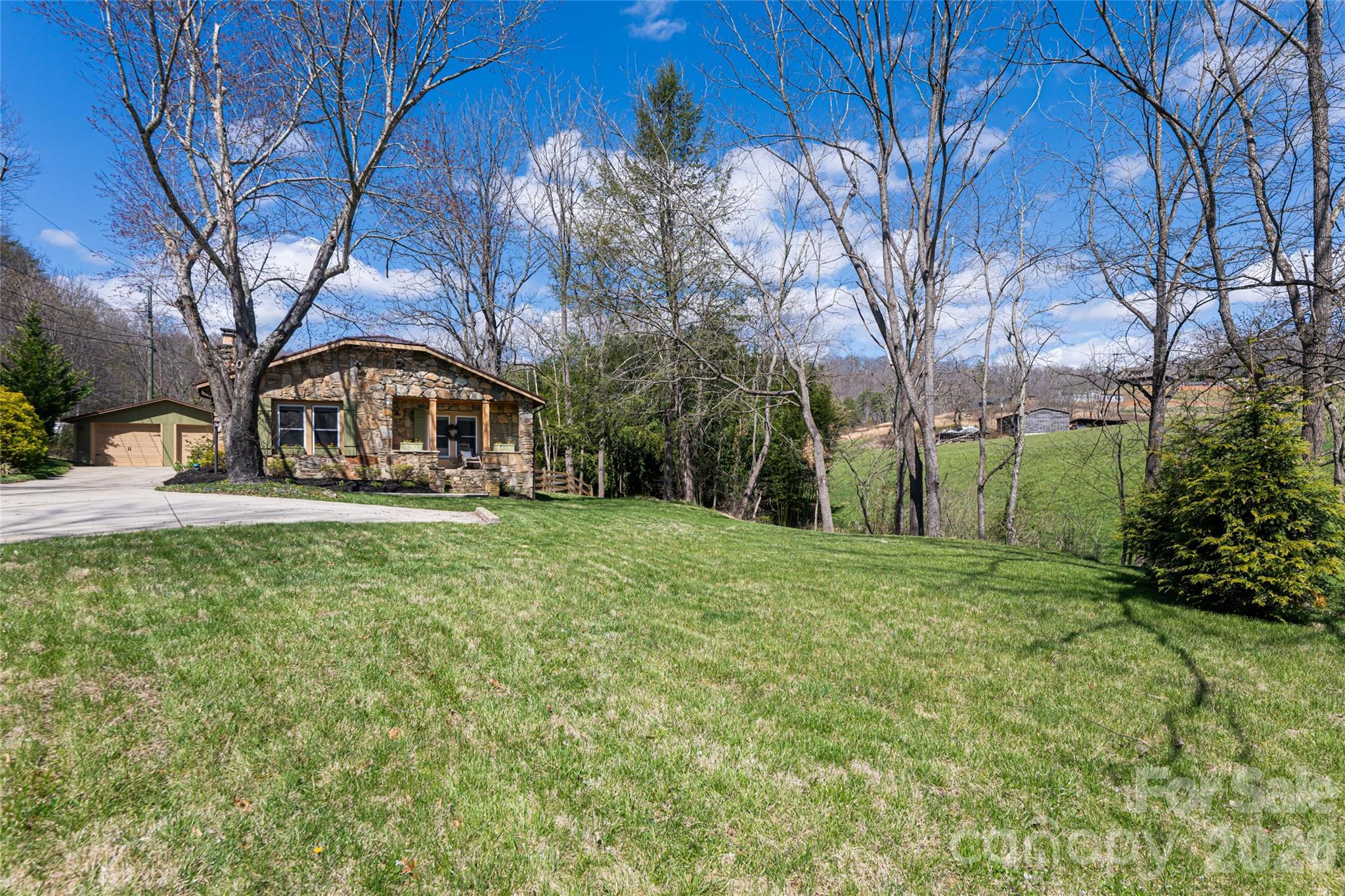 86 Rolling Hills Road Canton NC 28716