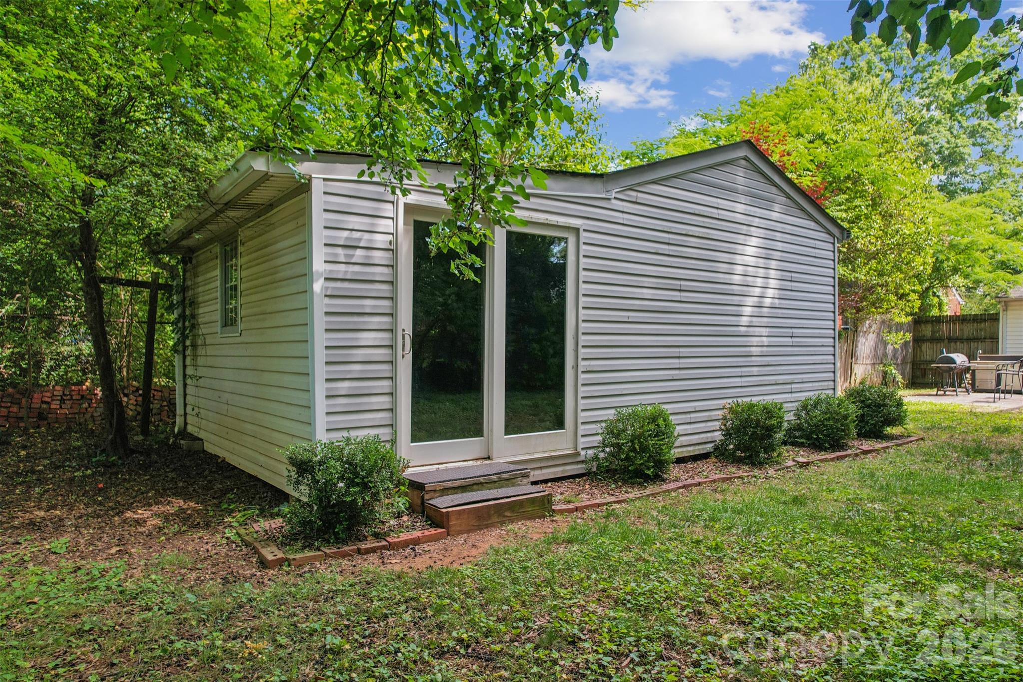 2224 Dundeen Street Charlotte NC 28216