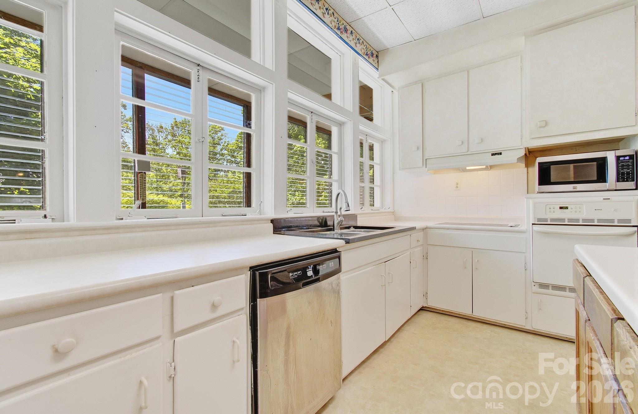 20 Reed Road Asheville NC 28805