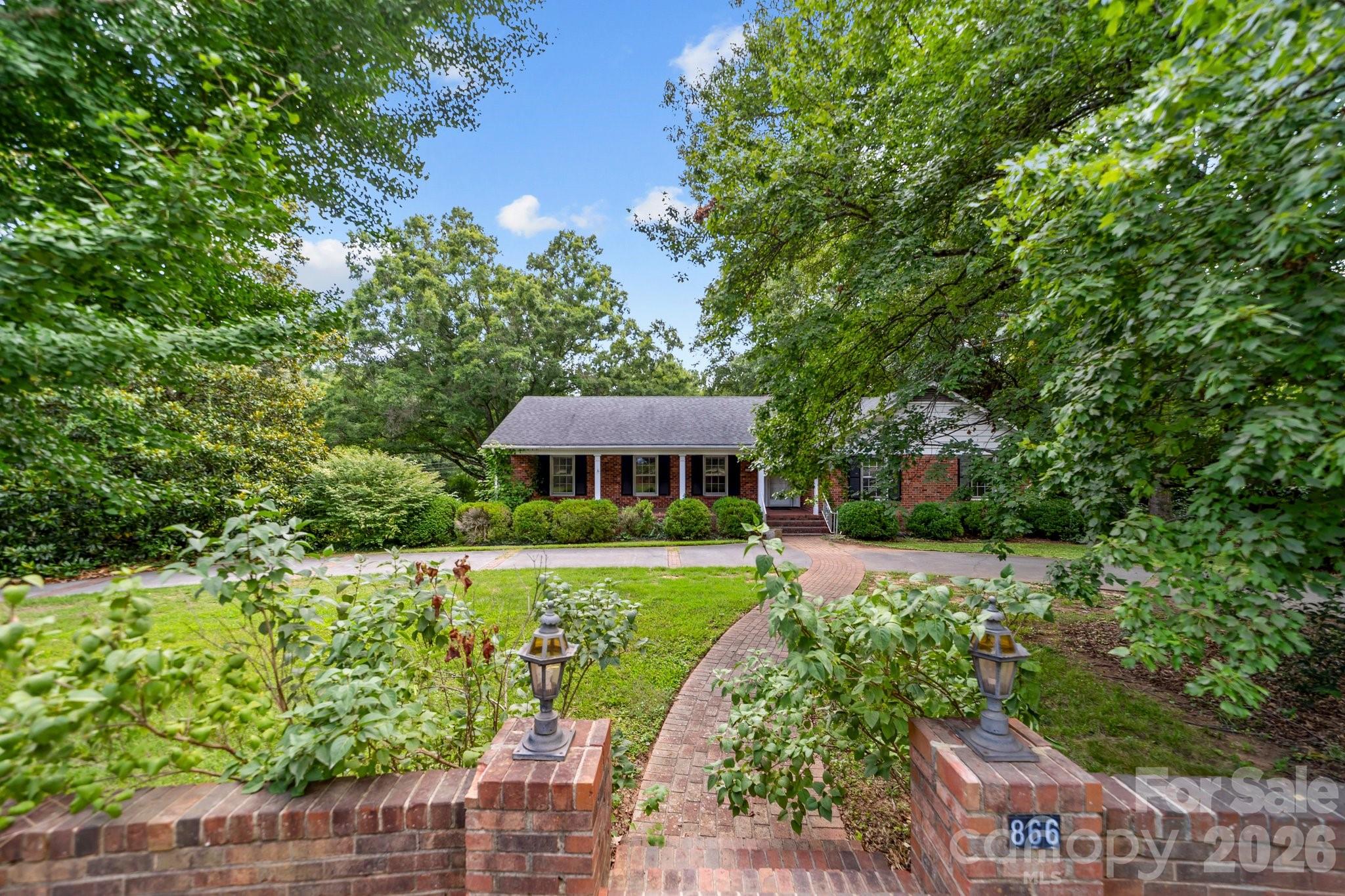 866 Concord Road Davidson NC 28036