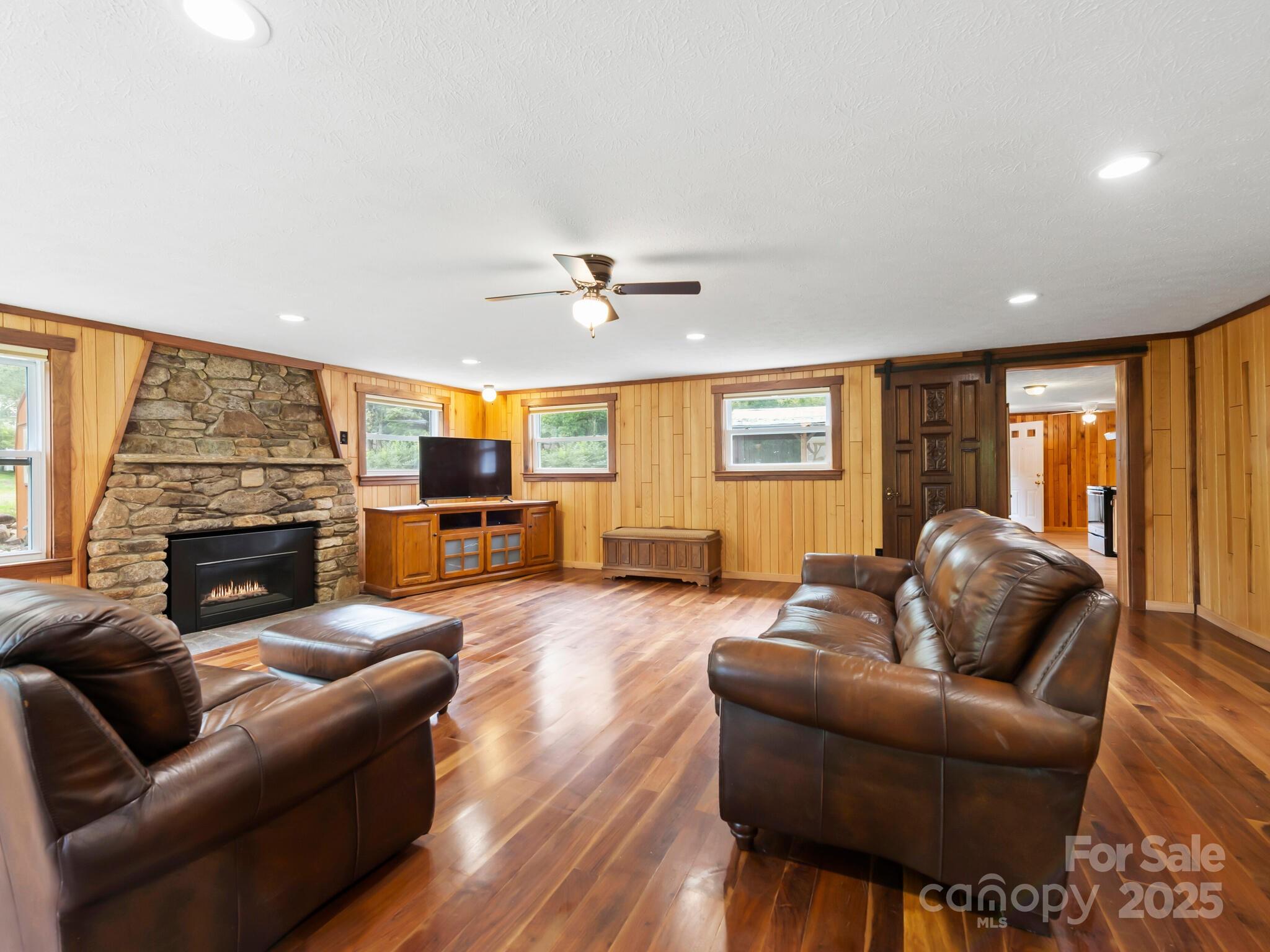 91 Rice Branch Road Asheville NC 28804