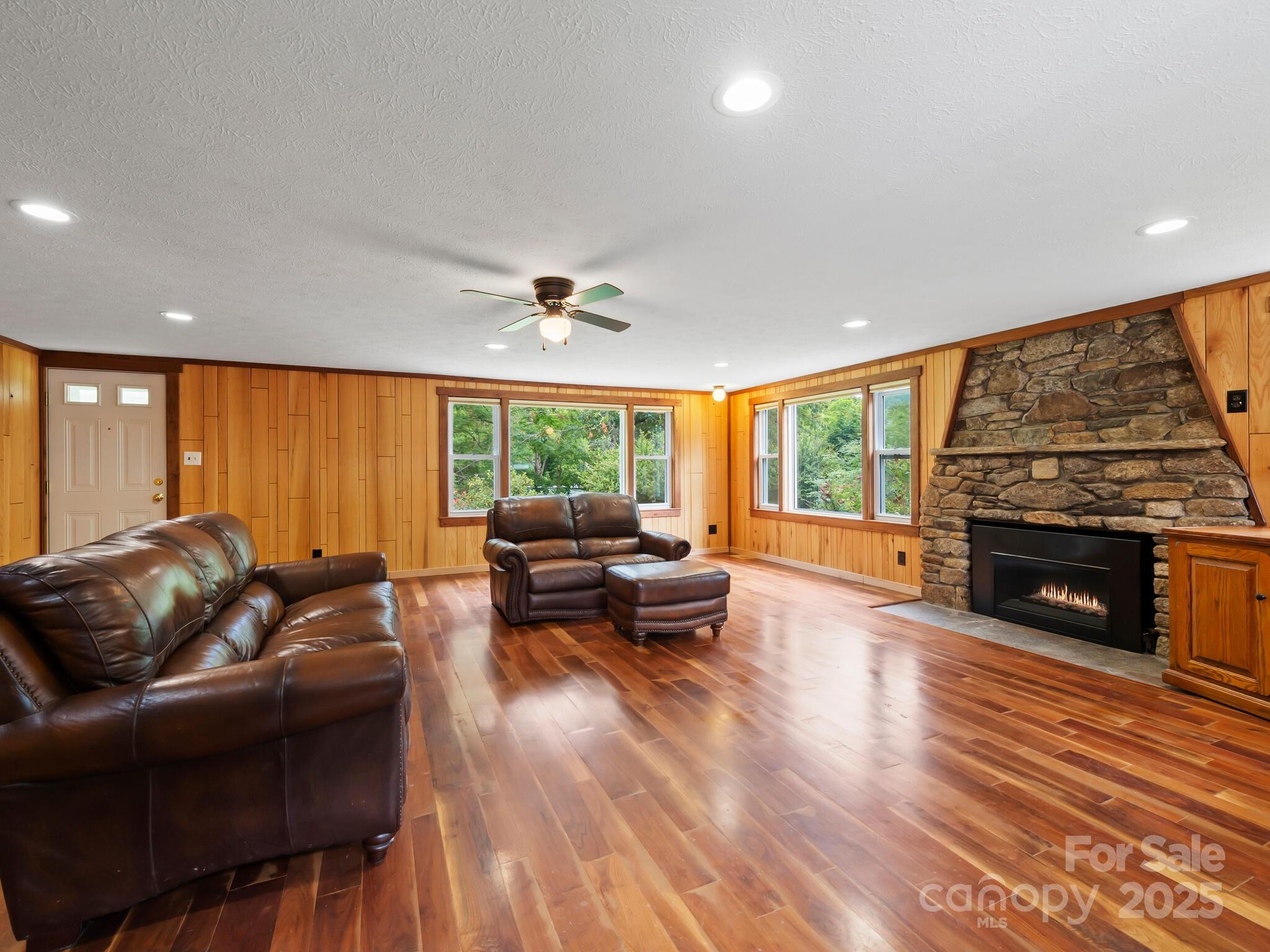 91 Rice Branch Road Asheville NC 28804