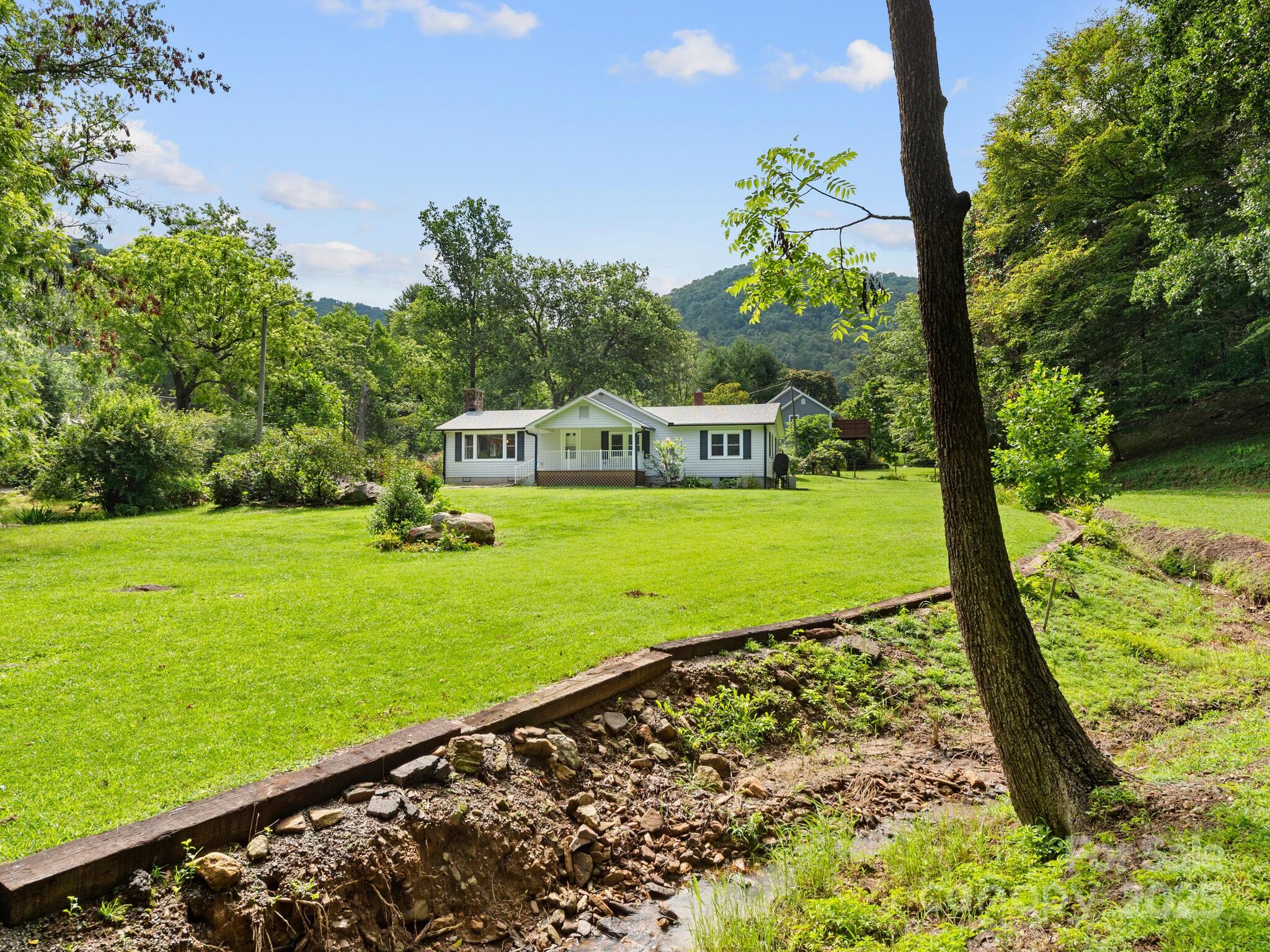 91 Rice Branch Road Asheville NC 28804