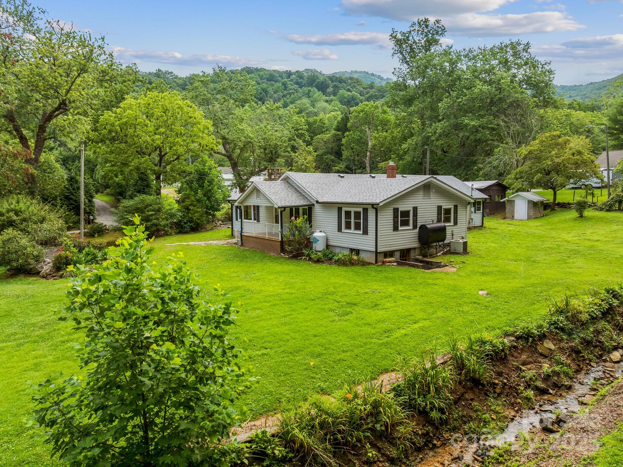 91 Rice Branch Road Asheville NC 28804