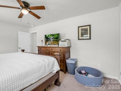 21 Virginia Commons Drive Arden NC 28704