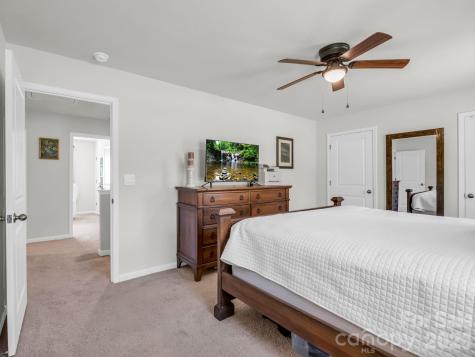 21 Virginia Commons Drive Arden NC 28704