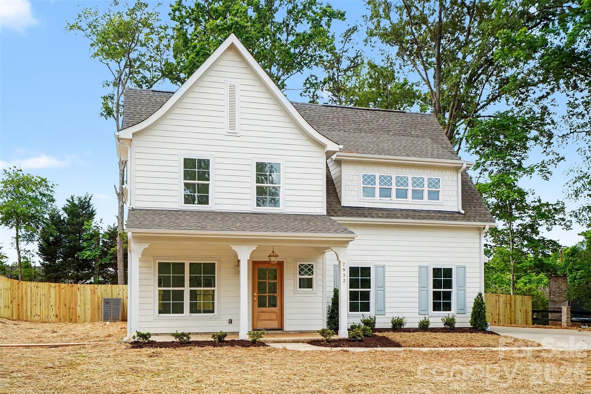 7933 Large Oak Lane Mint Hill NC 28227