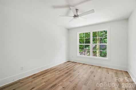 7933 Large Oak Lane Mint Hill NC 28227