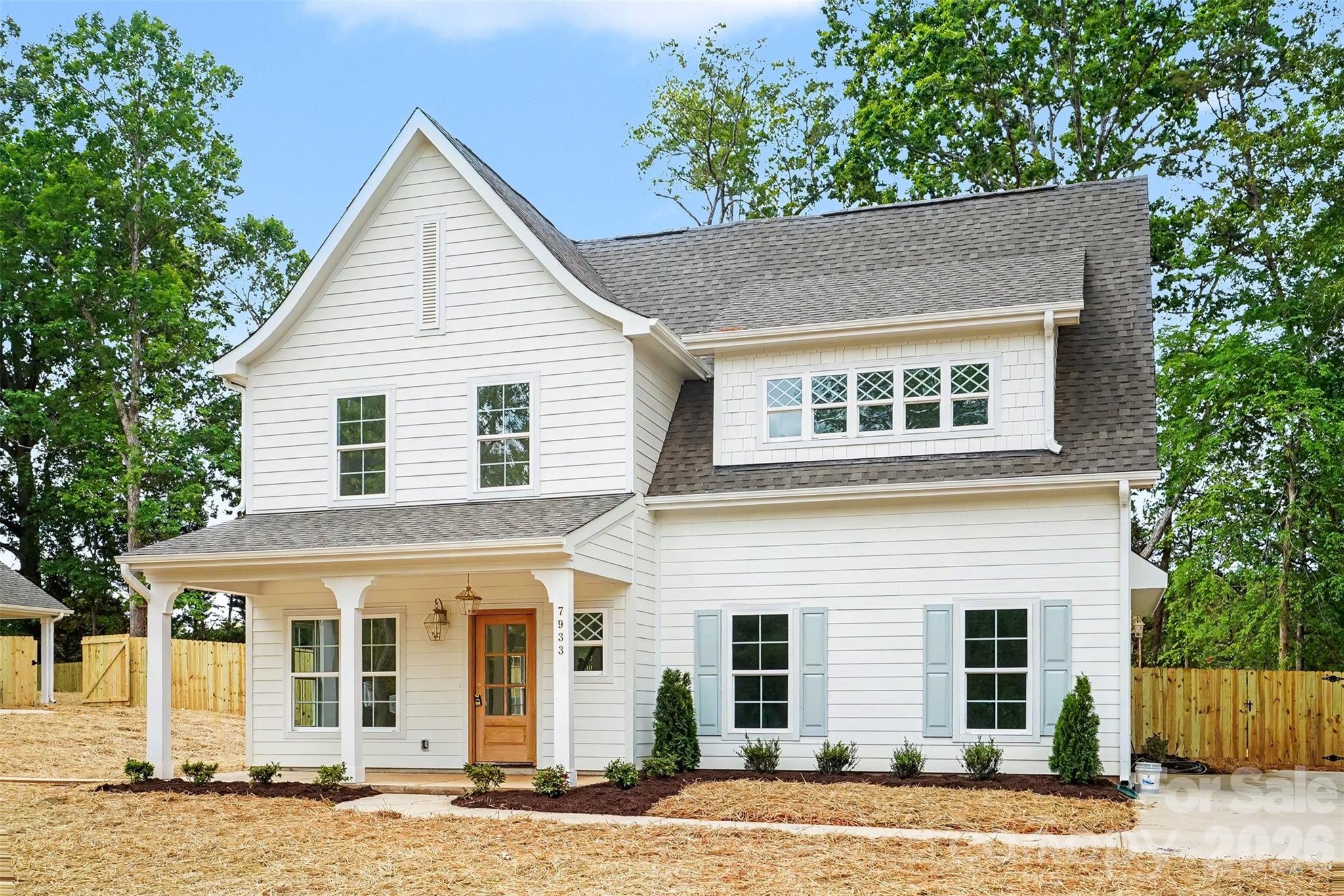 7933 Large Oak Lane Mint Hill NC 28227