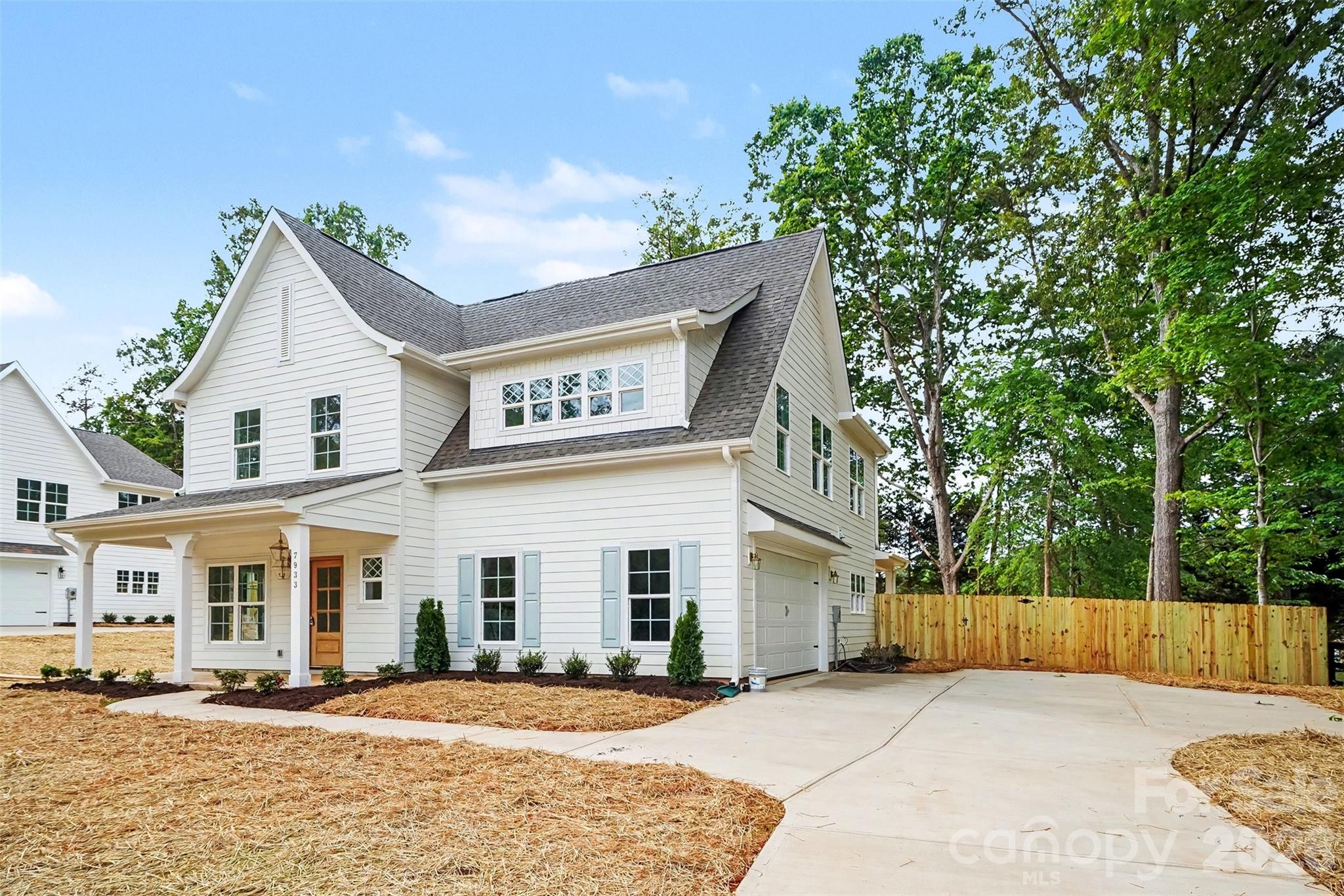 7933 Large Oak Lane Mint Hill NC 28227