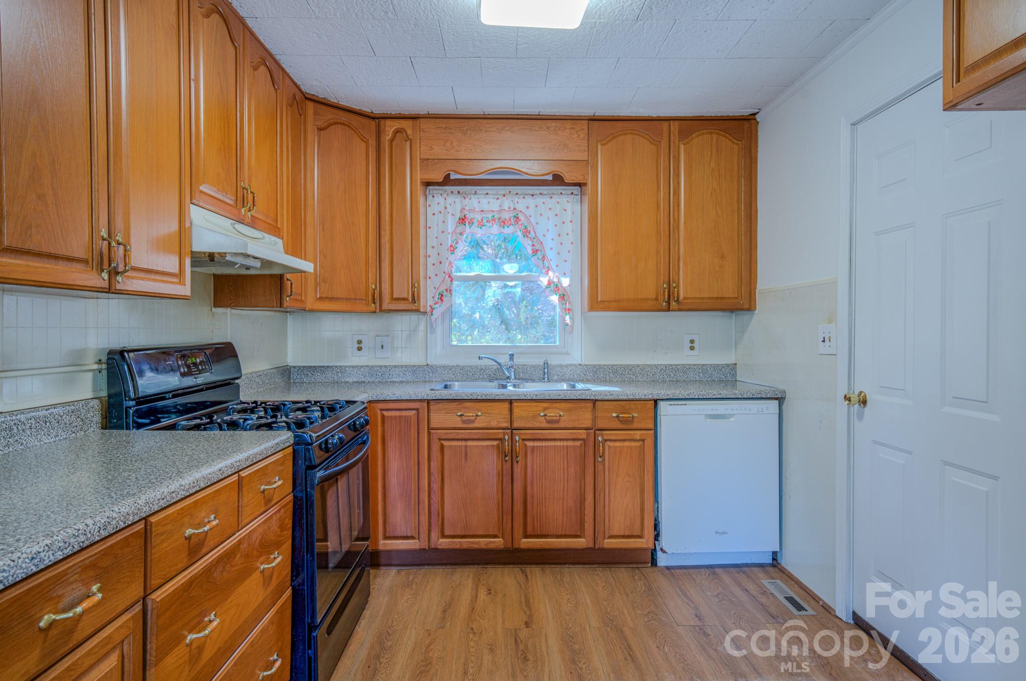 550 Saluda Street Hendersonville NC 28791