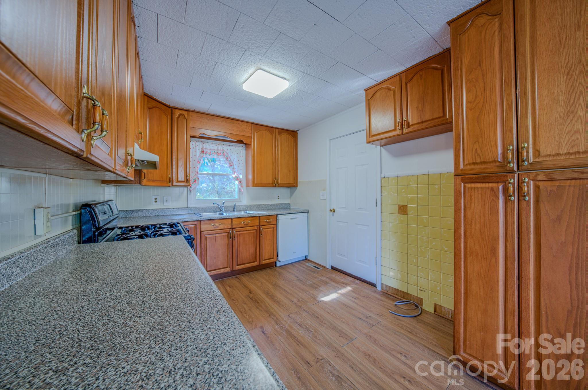 550 Saluda Street Hendersonville NC 28791