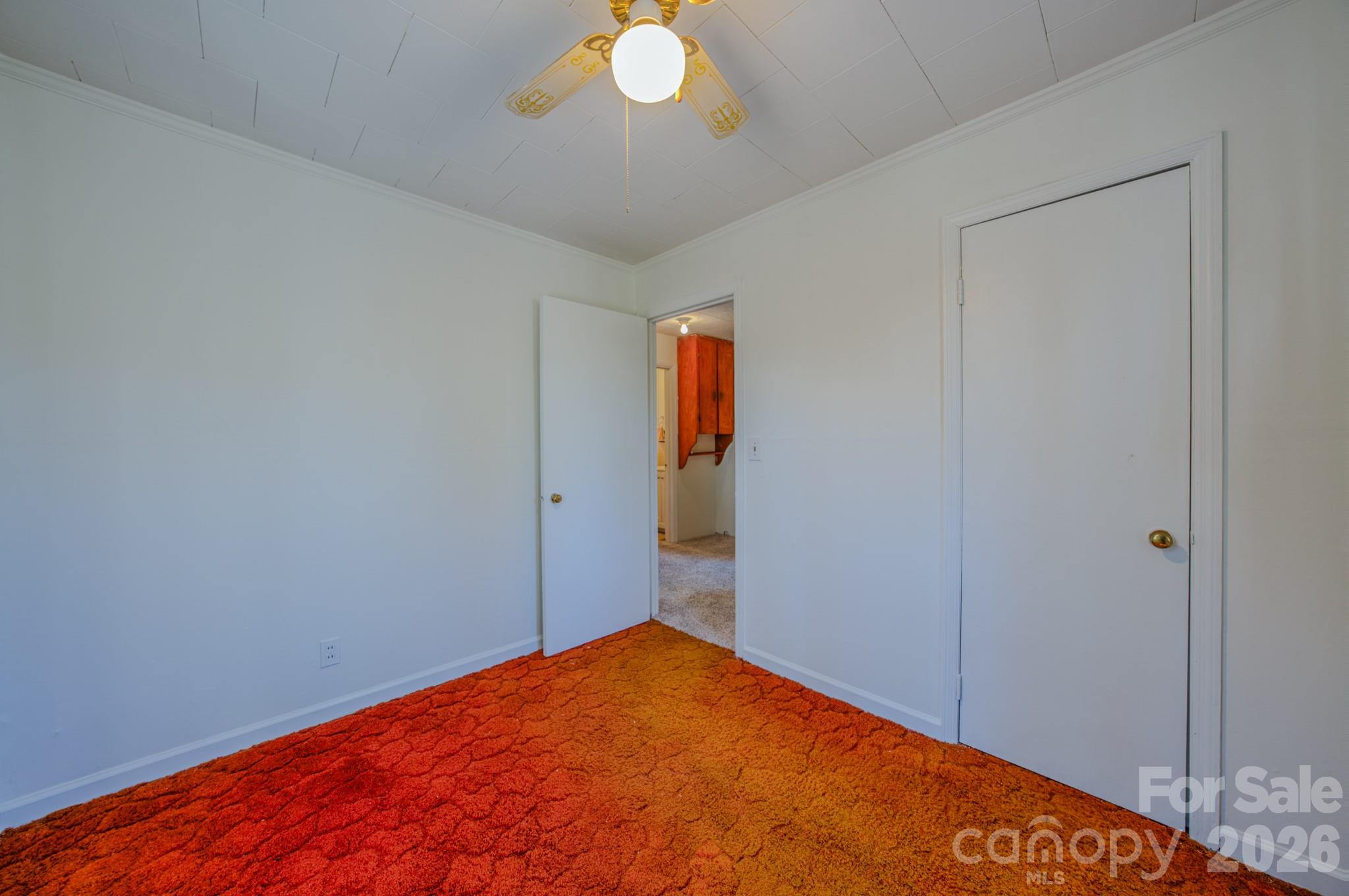 550 Saluda Street Hendersonville NC 28791