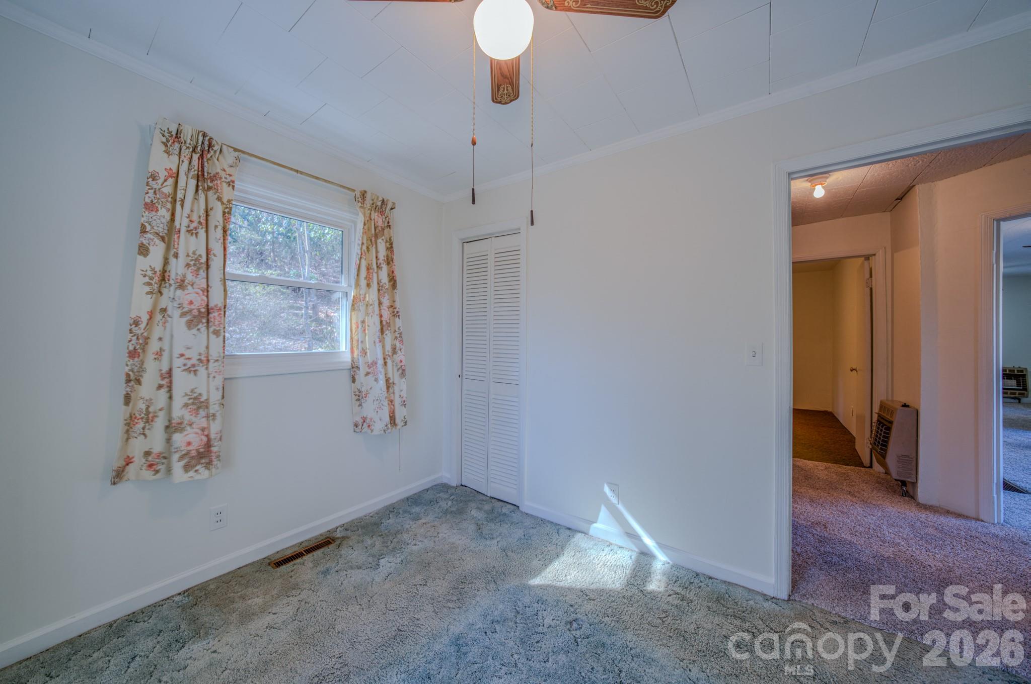 550 Saluda Street Hendersonville NC 28791