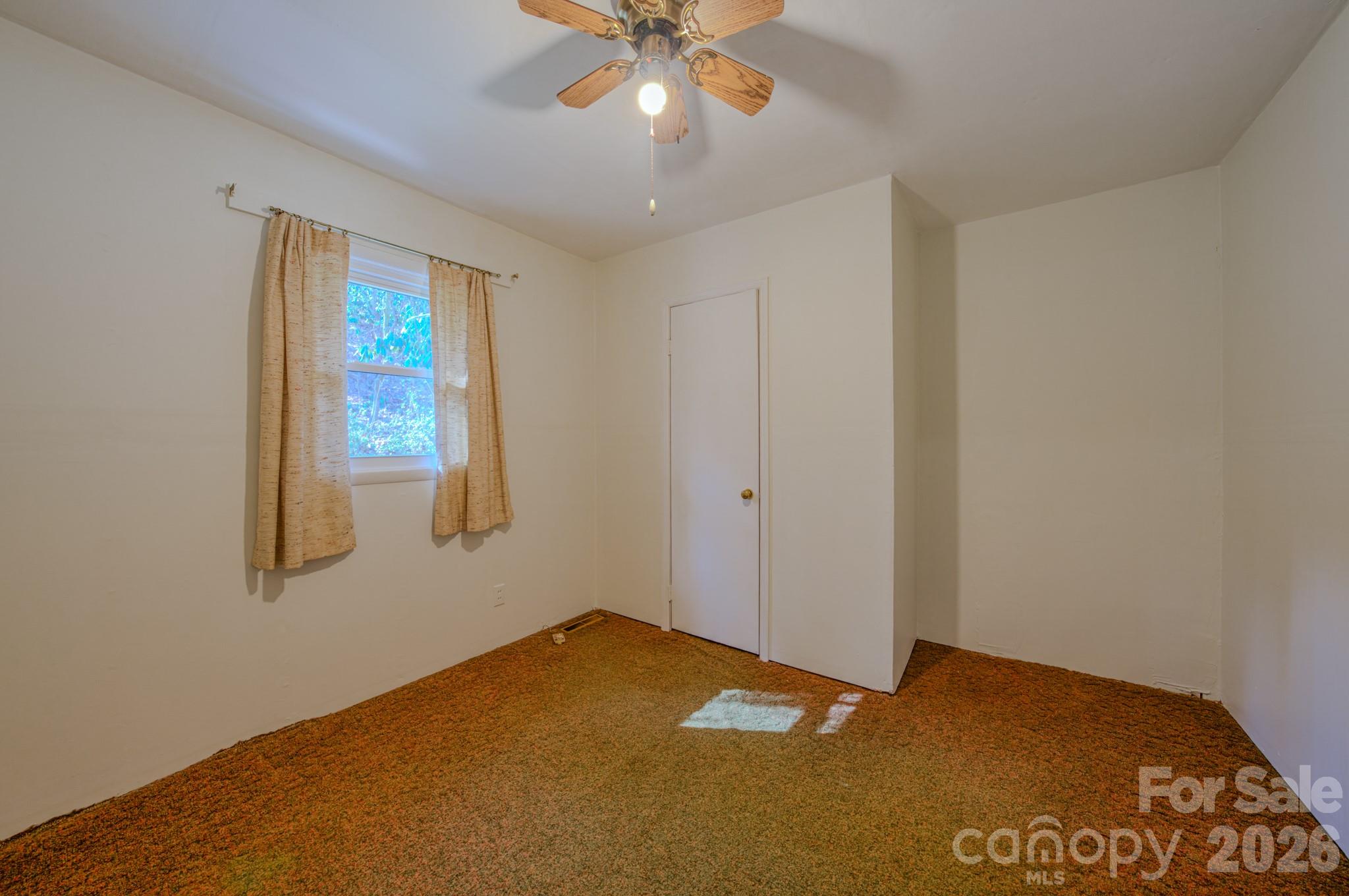 550 Saluda Street Hendersonville NC 28791