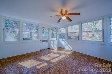 550 Saluda Street Hendersonville NC 28791