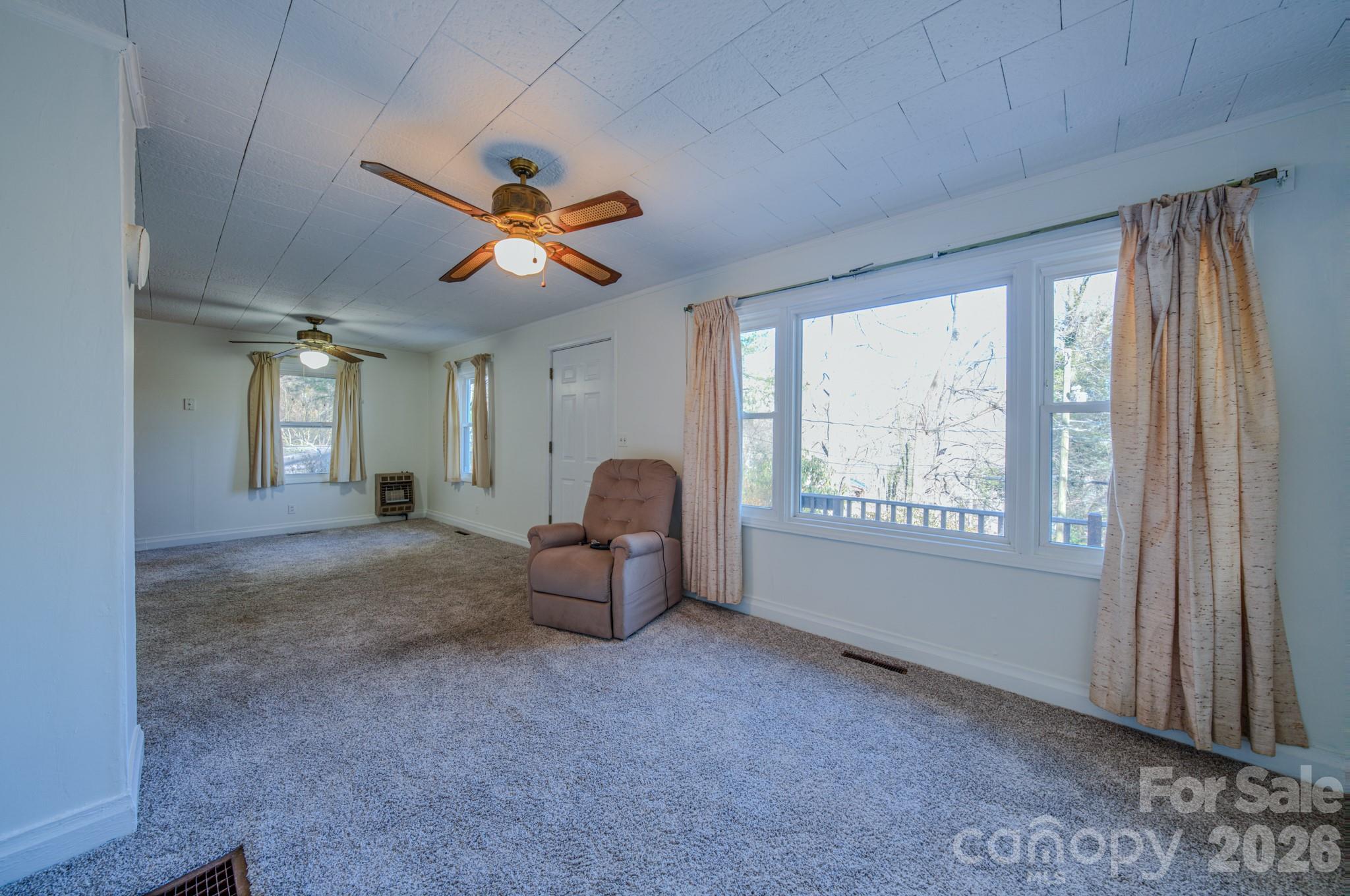 550 Saluda Street Hendersonville NC 28791
