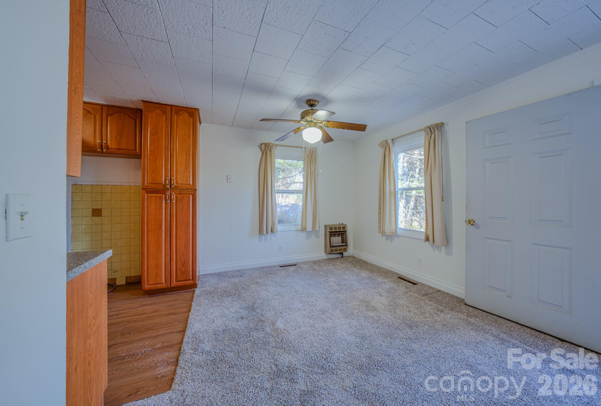 550 Saluda Street Hendersonville NC 28791