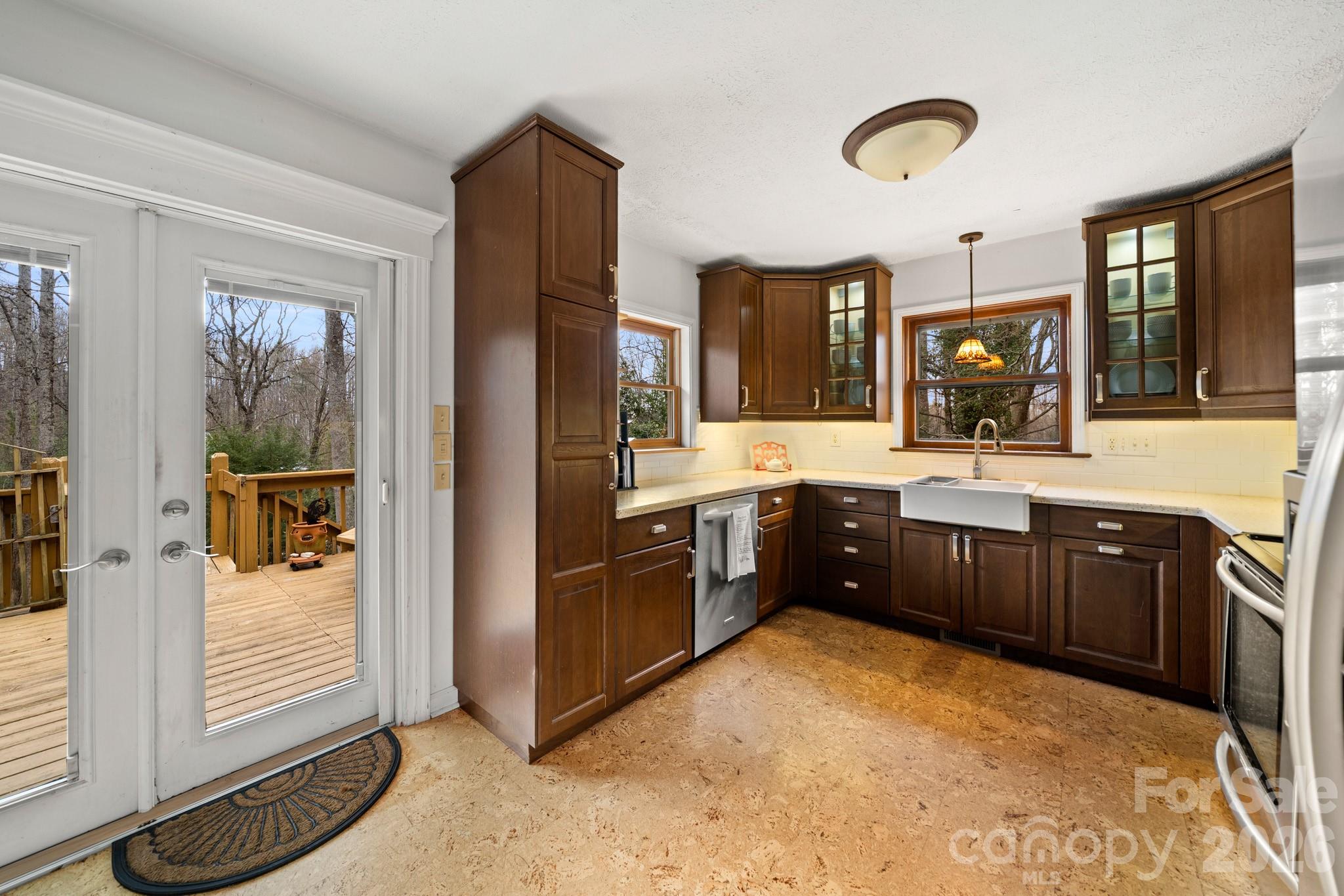 45 Crescent Drive Hendersonville NC 28739