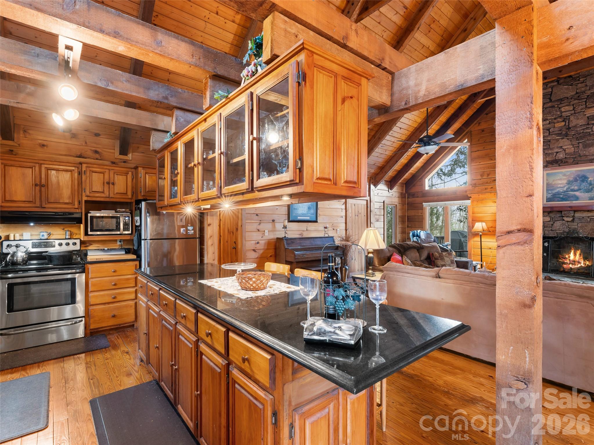 6 Ravenwood Lane Horse Shoe NC 28742