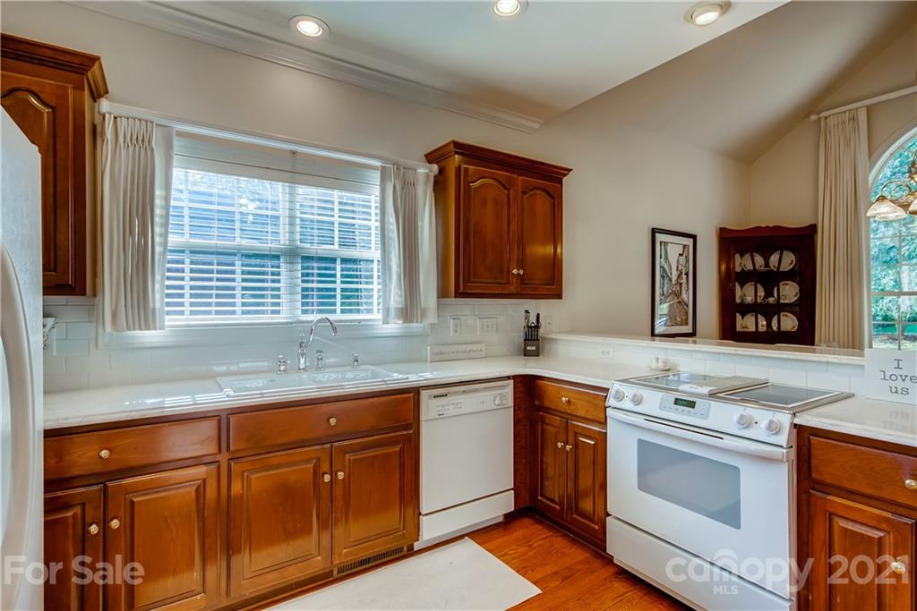 137 Eaglecrest Drive Matthews NC 28104