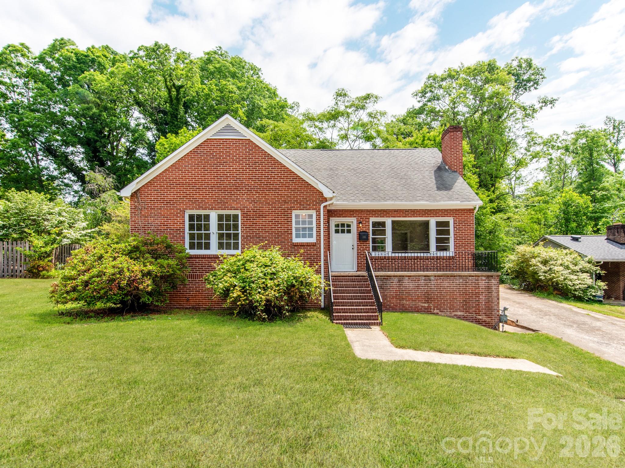 113 Falls Street Morganton NC 28655