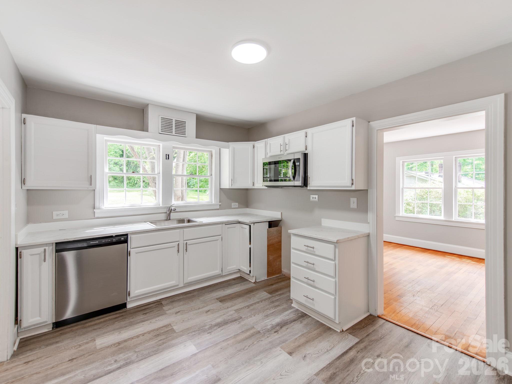 113 Falls Street Morganton NC 28655