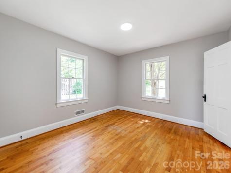 113 Falls Street Morganton NC 28655