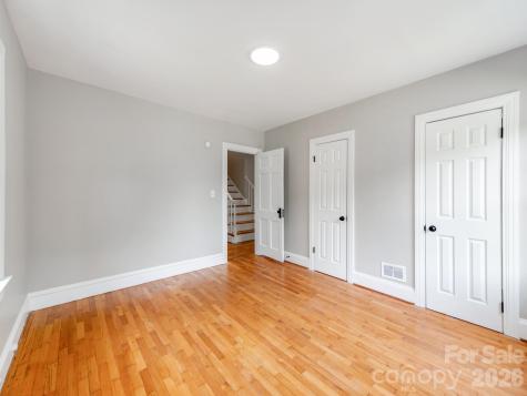 113 Falls Street Morganton NC 28655
