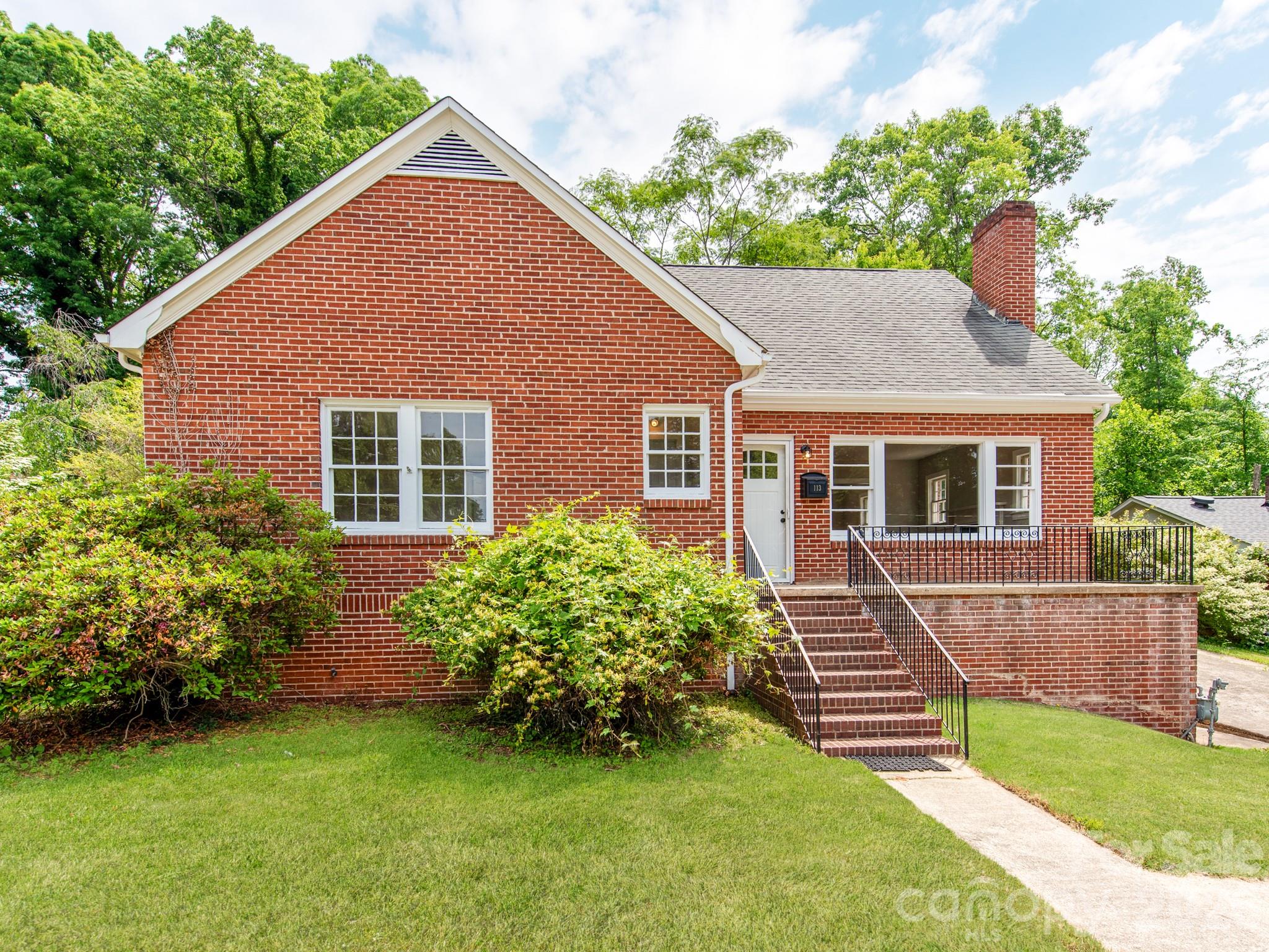 113 Falls Street Morganton NC 28655