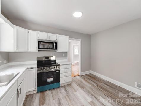 113 Falls Street Morganton NC 28655